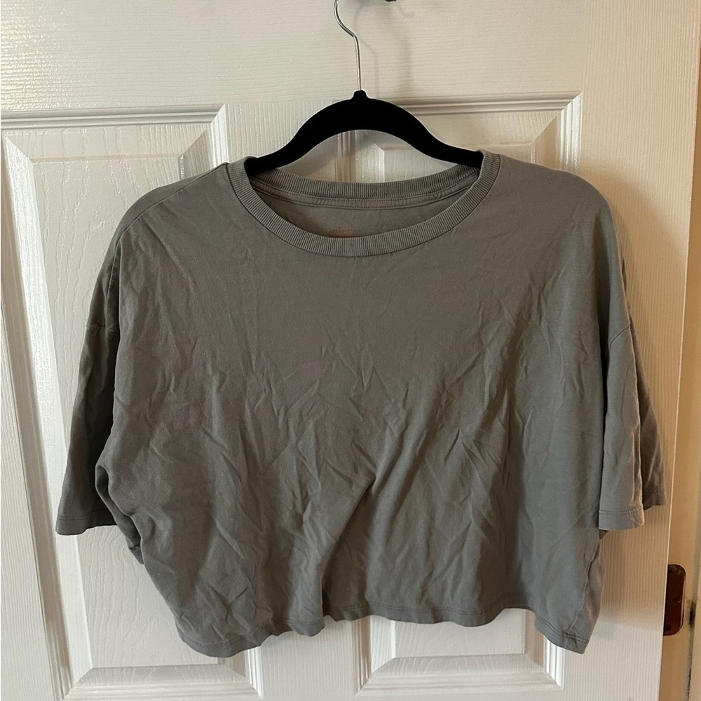 Colsie Women's Cropped Tee - Gray